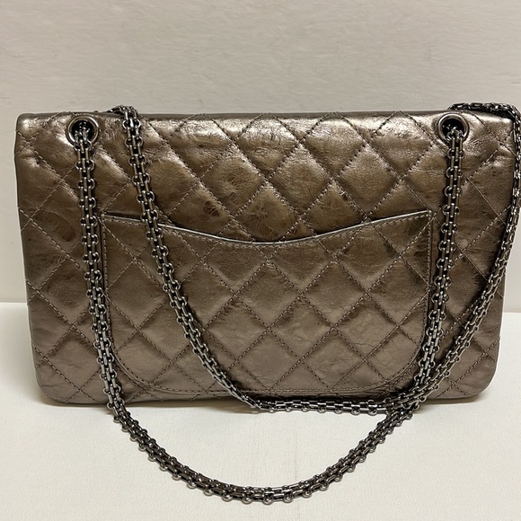 - CHANEL Metallic 2.55 Calfskin 227 Jumbo Flap - Picture 5 of 17